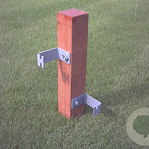 Beugels tbv houten paal 48 MM